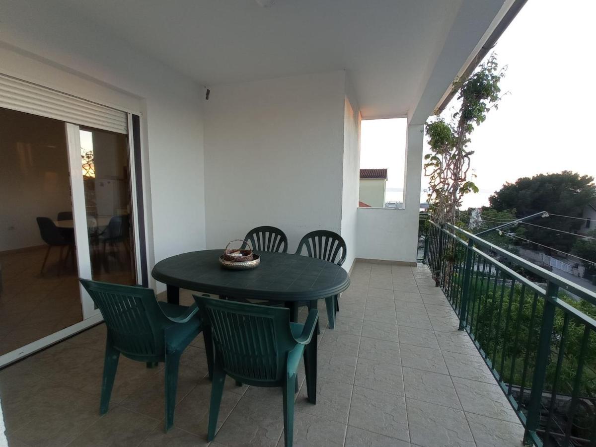 Apartments With A Parking Space Bilo, Primosten - 12868 Luaran gambar